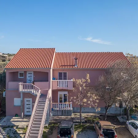 Rubbi, No 1 Apartamento Vrsi