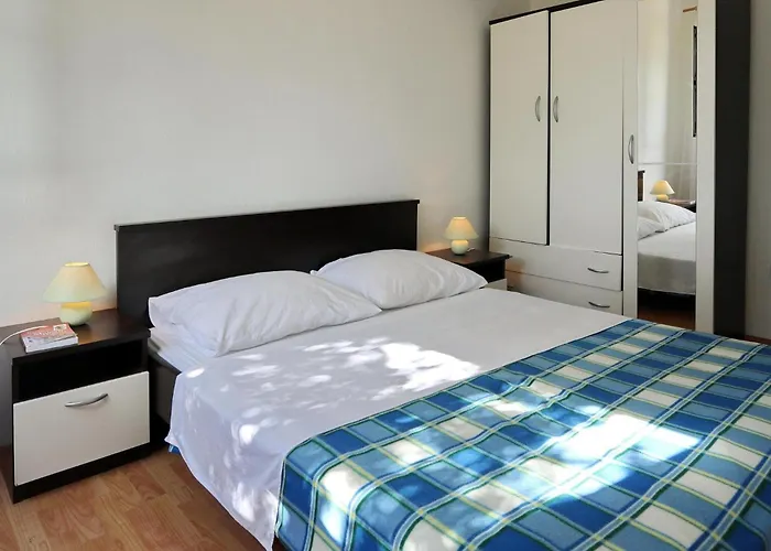 Rubbi, No 1 Апартаменты *